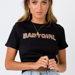 "BABYGIRL" BLACK RIBBED CROP TOP